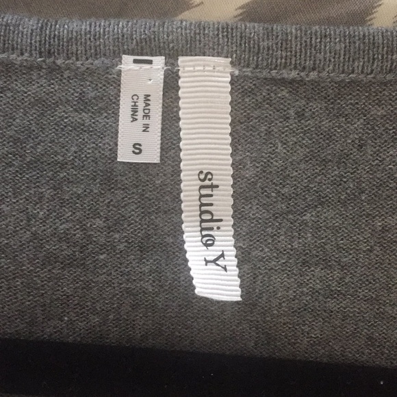 Studio Y gray cardigan beading small grey v-neck - Picture 5 of 6